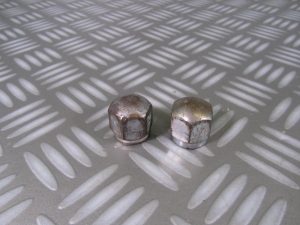 LAMBRETTA LD Écrous de roue avant. (d)