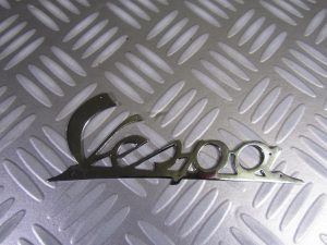 VESPA Sigle de tablier. (d)