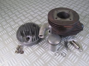 LAMBRETTA LD 1956 / 60 125cc Cylinder Piston.
