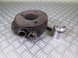 VESPA ACMA 1950 / 1953 125cc Cylinder.