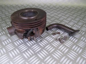 VESPA ACMA 1954 / 1958 125cc Cylindre. (f)